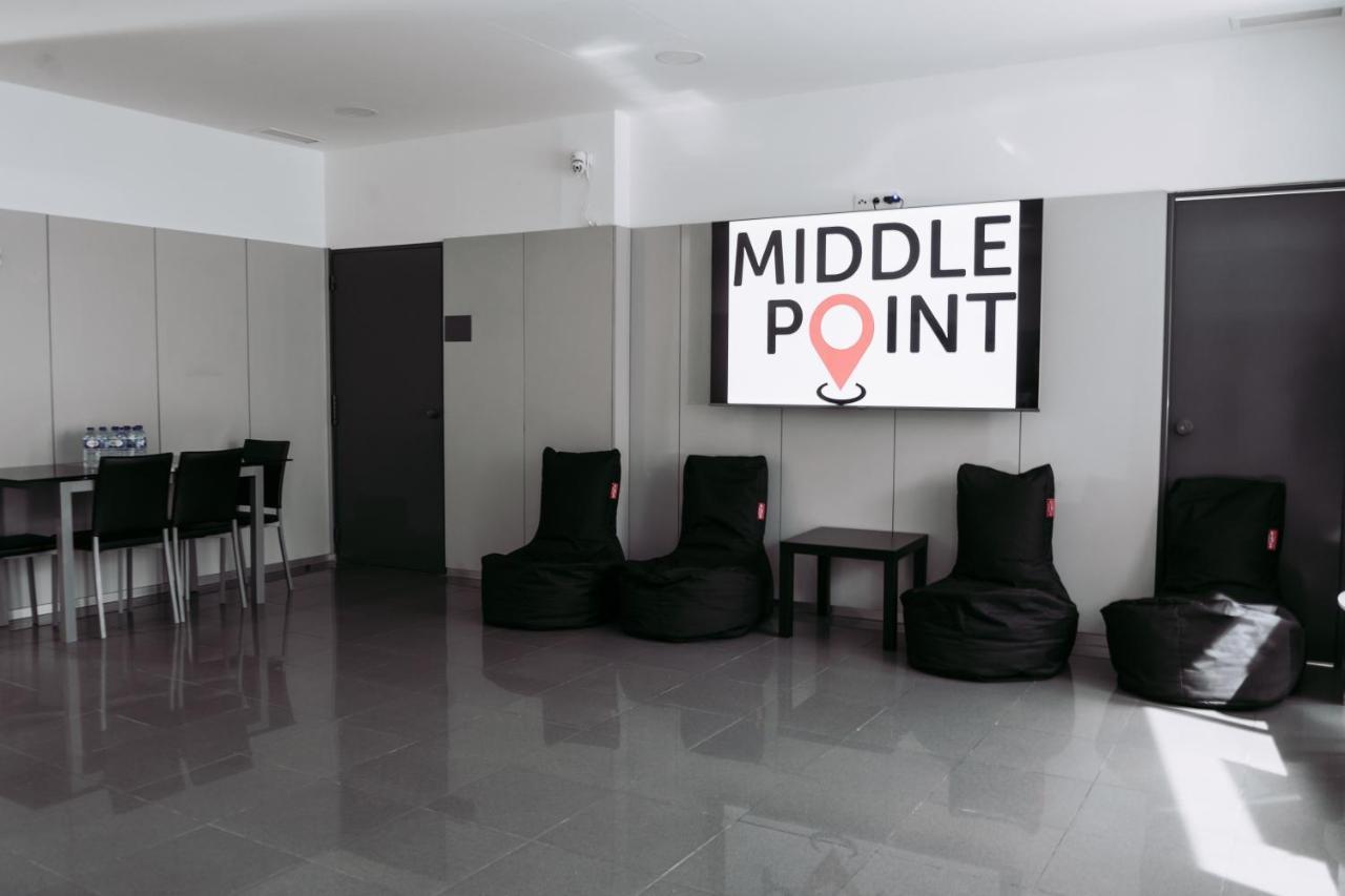 Hostel Middle Point Sardoal Exterior foto